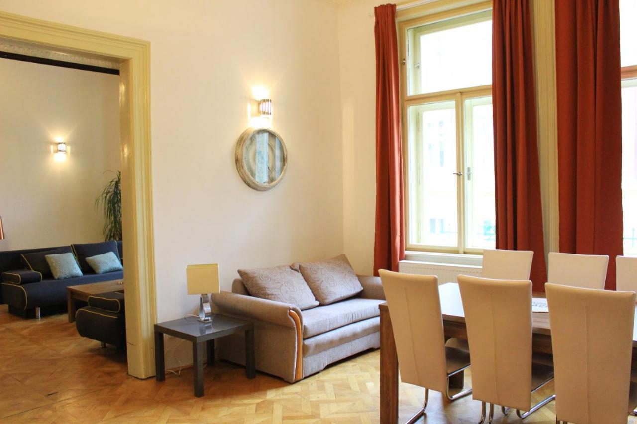 Beautiful Apartments In The City Center Prága Kültér fotó